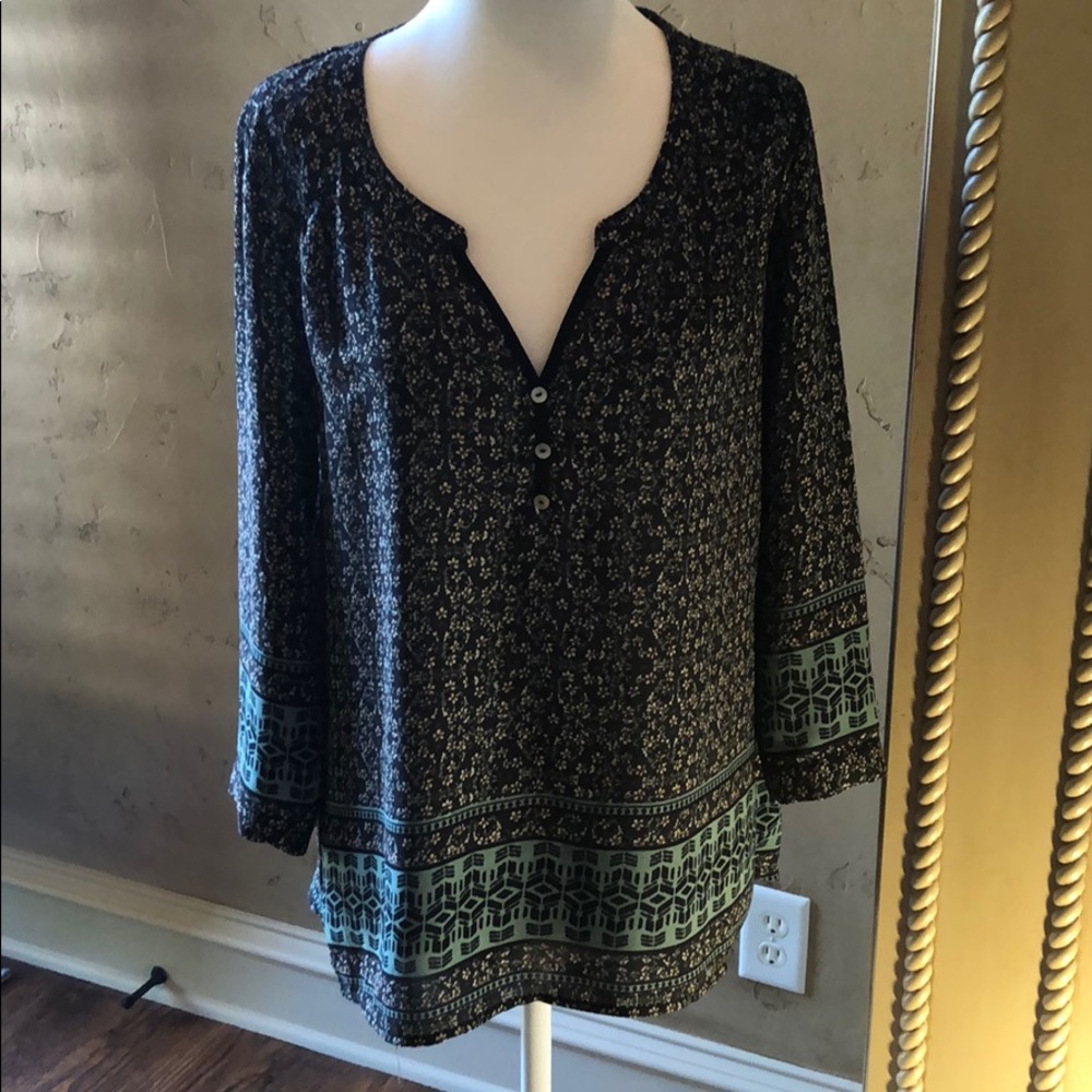 🔥🔥🔥Lilly Rain blouse. Size Small